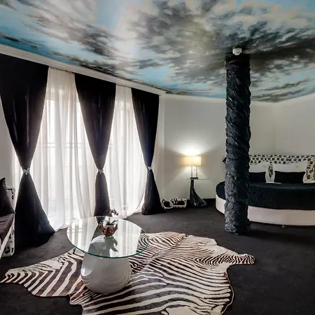 Hotel Bats 4*