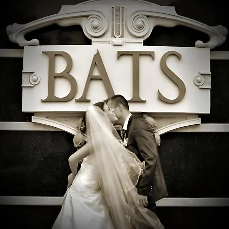 Hotel Bats 4*